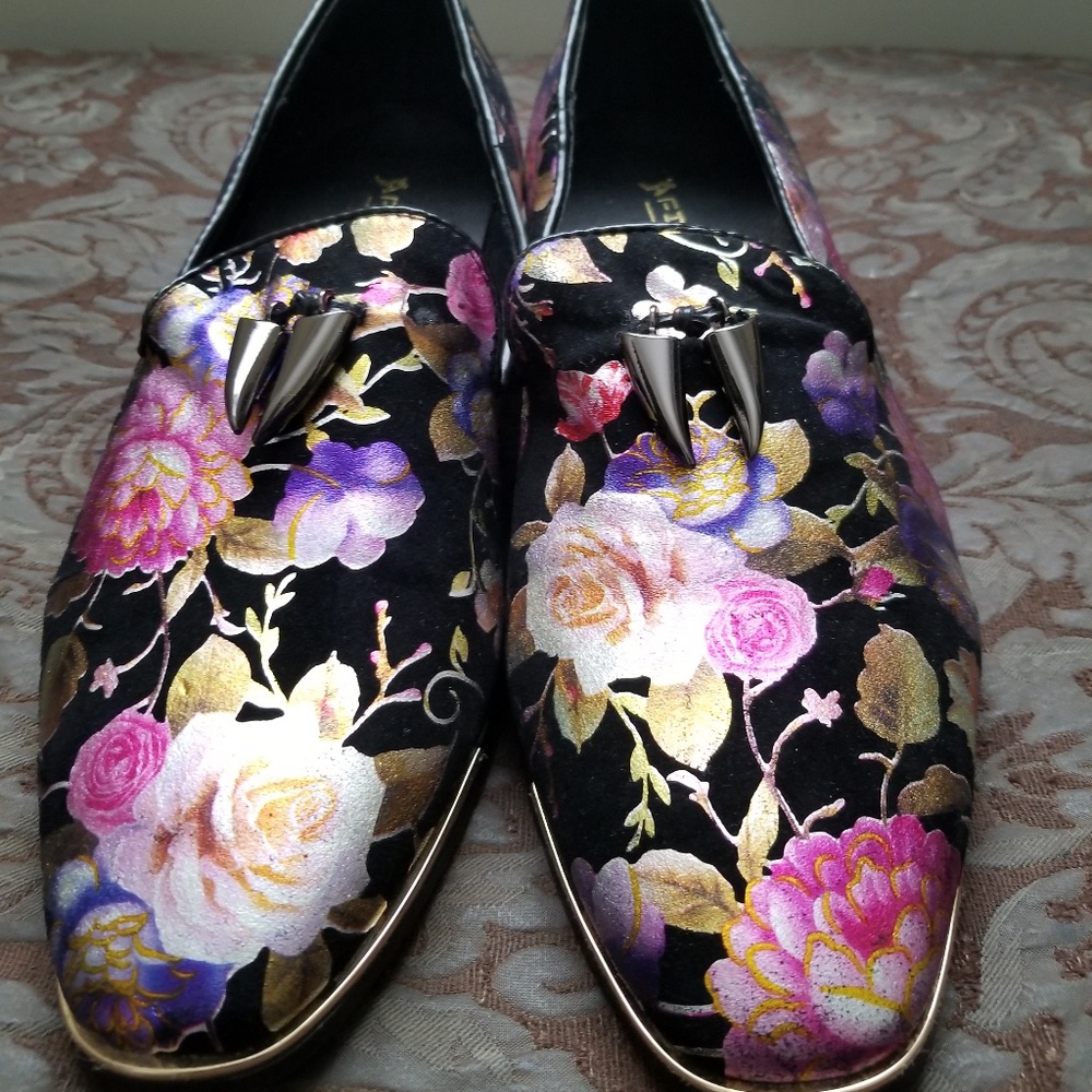 Floral Tassled Loafers